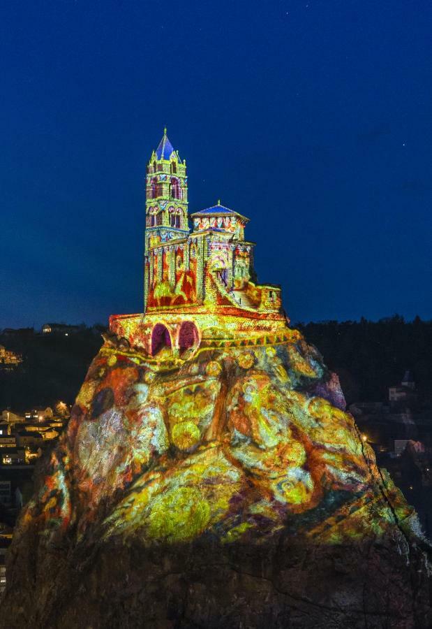 Studio - Baignoire - Pret De Vtt - Lave Linge Le Puy-en-Velay Dış mekan fotoğraf